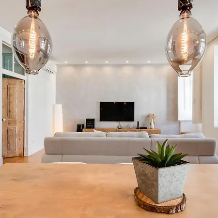 Charming Graca, 354 Apartment