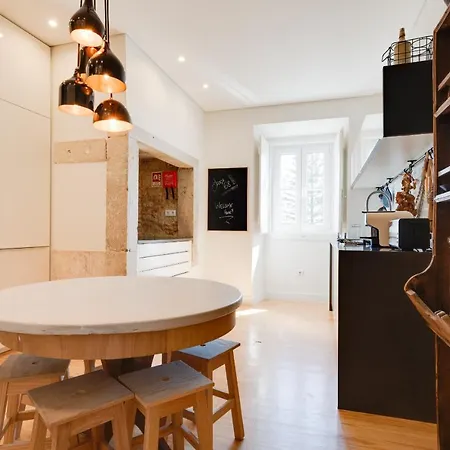Charming Graca, 354 Apartment
