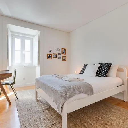 Charming Graca, 354 Apartment Lisbon