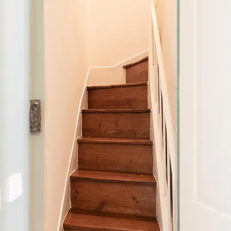 Apartment Charming Graca, 354 *
