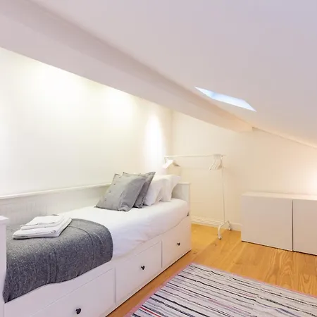 Charming Graca, 354 Lisbon