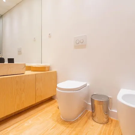 Apartment Charming Graca, 354 *